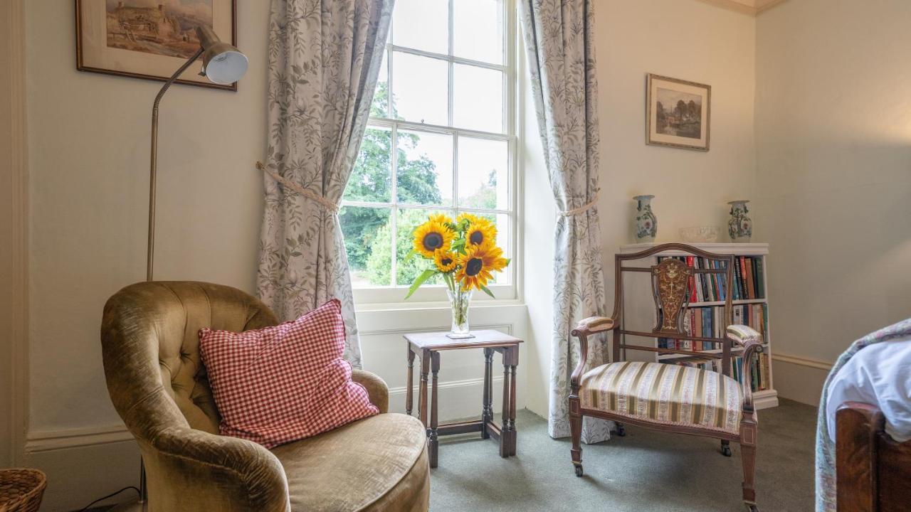 Pantybeiliau House Bed & Breakfast Gilwern Buitenkant foto